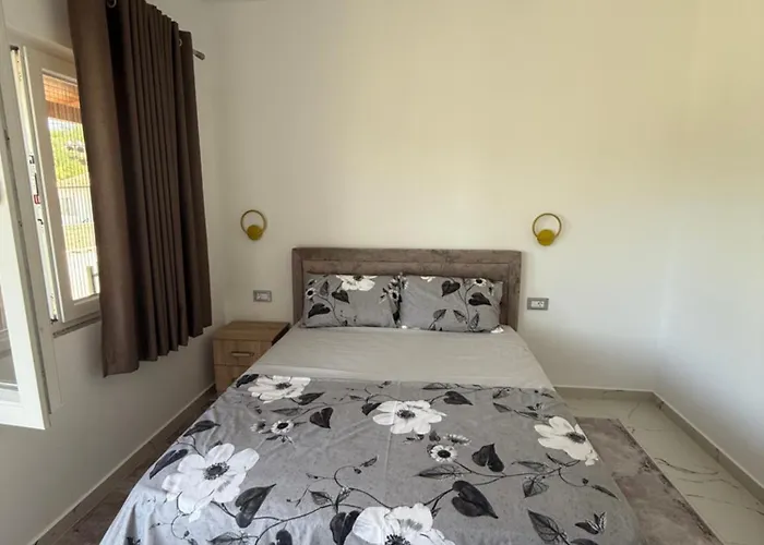 Bujtina4a Rrenc Apartamento