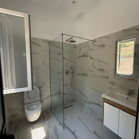 Bujtina4a Rrenc Rrence